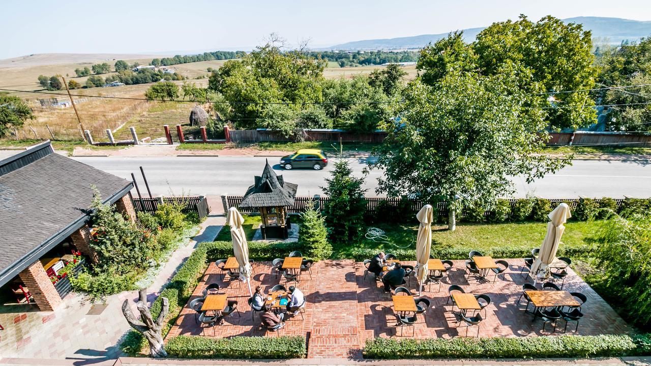 Pensiunea Belvedere Targu Neamt Luaran gambar